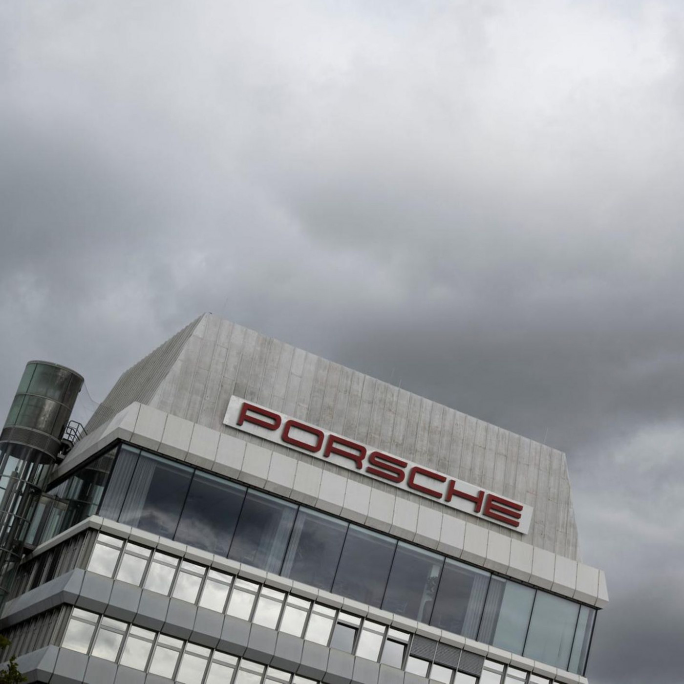 Porsche SE schreibt fast eine Milliarde Euro Verlust